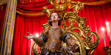 Cagliari, Sant'Efisio. ? Depositphotos