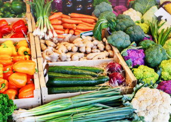 Mercato contadino. ? Depositphotos