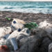 Rifiuti mare spiaggia. ? Depositphotos