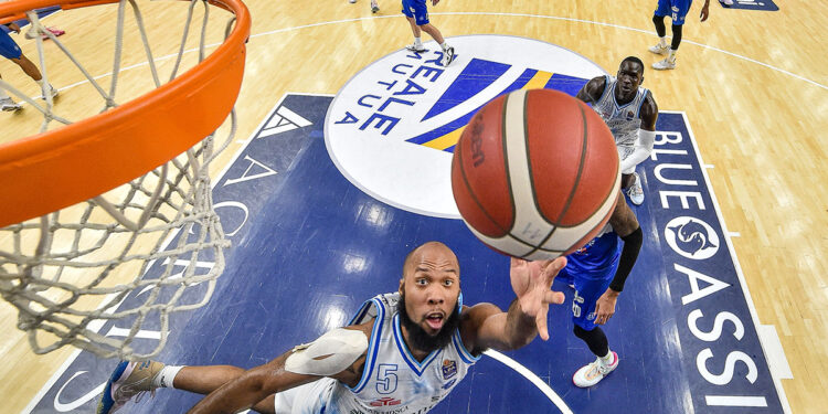 Chris Dowe. ? Luigi Canu