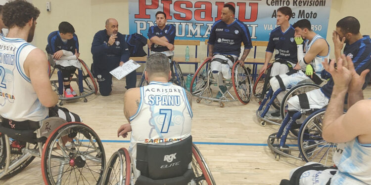 Dinamo Lab vs Cantù. ? Dinamo Basket