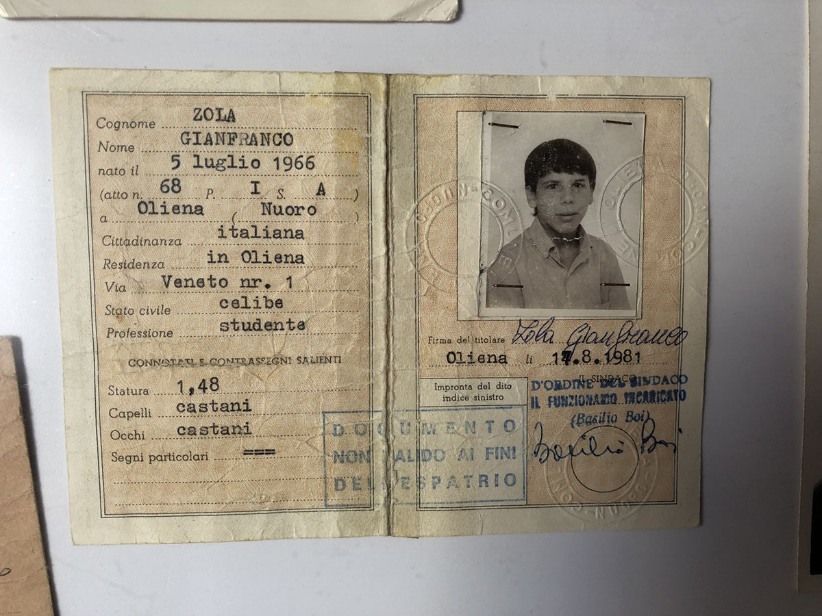 La carta di identità di Gianfranco Zola. ? Marco Cau