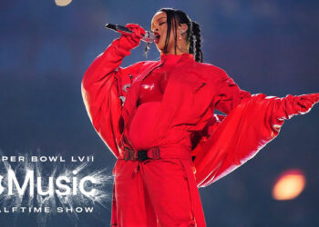 Rihanna al Super Bowl LVII