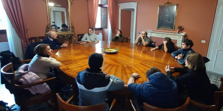 A Palazzo Ducale la visita di studenti e docenti del Collège Léon Boujot di Porto Vecchio in Corsica