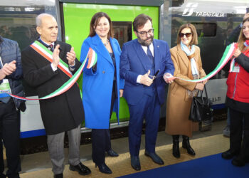 Cagliari, l'assessore Mereu all'inaugurazione del nuovo treno ibrido