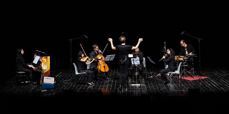 Esecutori di Metallo su Carta