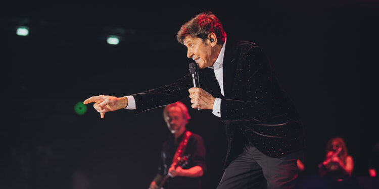 Gianni Morandi. ? Virginia Bettoja