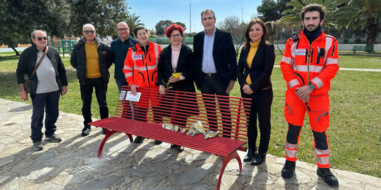 Quartu, la Panchina Rossa nel Parco Parodi di Flumini