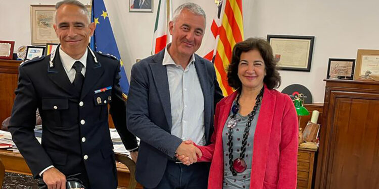 Il Sindaco di Alghero Conoci con la direttrice del Carcere dott.ssa Giulia Leone e il comandante della Polizia Penitenziaria Antonello Brancati