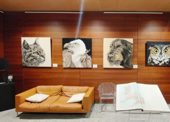 I dipinti di Tiziana Sanna in mostra alla Cagliari Airport Library