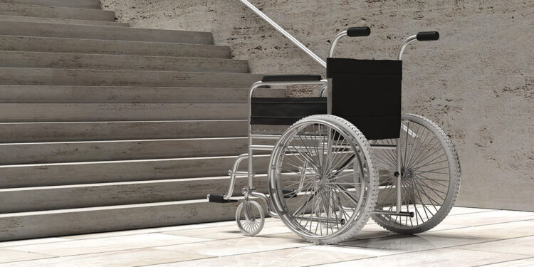 Carrozzina scala barriere architettoniche