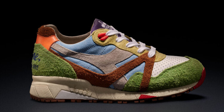 Diadora N9000 “Alpina”, ispirata al packaging verde brillante delle pastiglie Leone alle erbe alpine