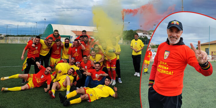 La FC Alghero festeggia in casa la vittoria del campionato