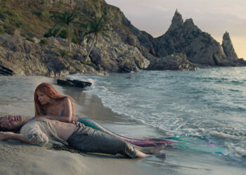 Ariel (Halle Bailey) ed Eric (Jonah Hauer-King), “La Sirenetta”. 📷 ©Disney