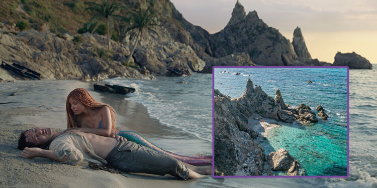 Ariel (Halle Bailey) ed Eric (Jonah Hauer-King) sulla spiaggia di Rena Majori, “La Sirenetta”. ? ©Disney