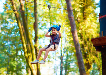 Parco avventura. ? Depositphotos