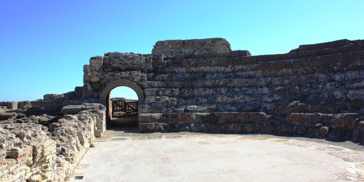 Antica città di Nora. ? Depositphotos