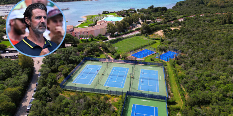 Il Mouratoglou Tennis Center al Cala di Volpe, nel cerchio Patrick Mouratoglou