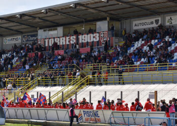 La tribuna dello stadio Vanni Sanna di Sassari