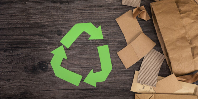 Riciclo carta. ? Depositphotos