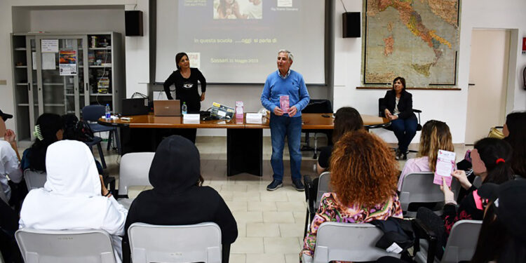 Sassari, Aou e Lilt a scuola contro il fumo