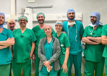 L’équipe del Policlinico Sassarese composta dagli ortopedici Fabio Ziranu, Ciriaco Meloni, Fabio Del Prete e Francesco Masia