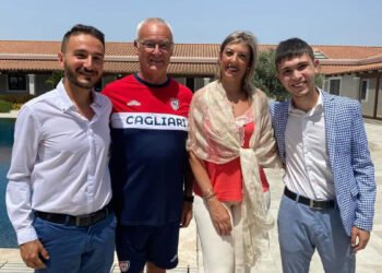 Claudio Ranieri riceve il Premio Speciale Giulio Angioni