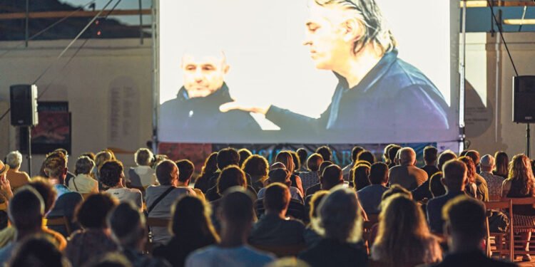 Festival "Pensieri e Parole", la proiezione di "Tutti i cani muoiono soli"