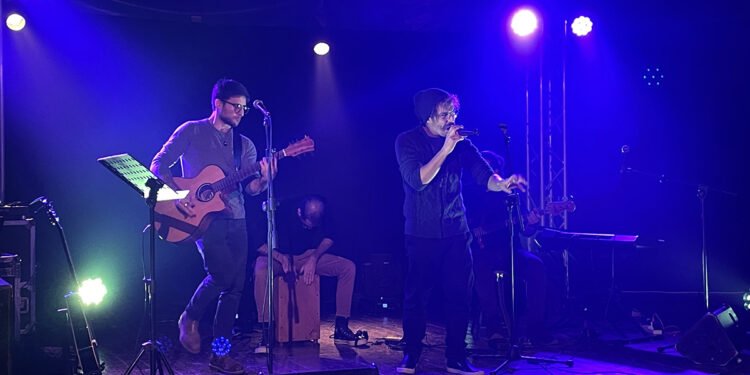 Giovane band in concerto