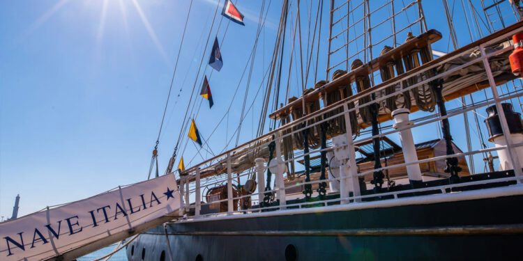 Nave Italia