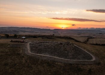 "Neo.Stone Jazz", il complesso Complesso Nuragico di Su Mulinu a Villanovafranca