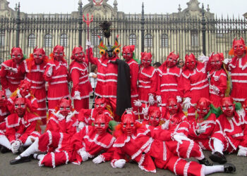 Il gruppo del Perù “Sentimento y tradicion”