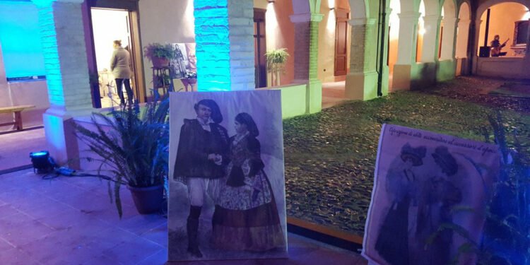 Abiti della tradizione a Sa Dom'e Farra di Quartu