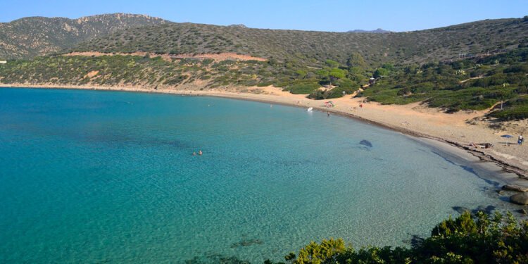 La spiaggia di Mari Pintau, Quartu. ? Depositphotos
