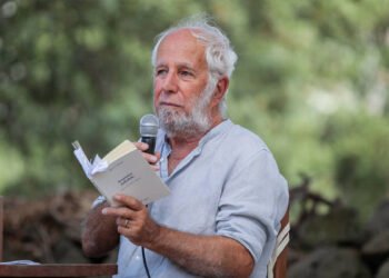 Mario Cubeddu al “Cabudanne de sos poetas”, 2021. ? Alice Mastino