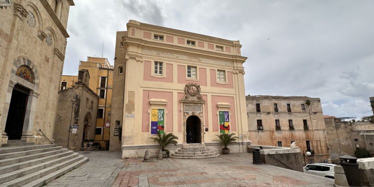 Il Palazzo di Città di Cagliari. ? Marco Cau