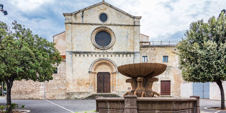 Chiesa di Santa Maria di Betlem, Sassari. ? Depositphotos