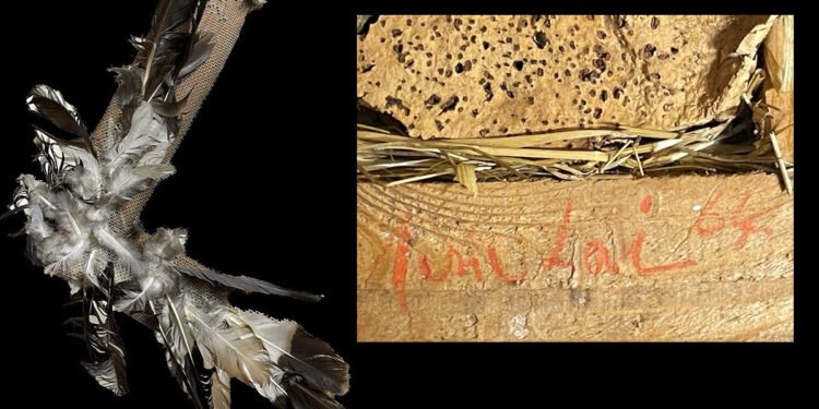 Un particolare di “Cornice” (sinistra) e di “Paesaggio” di Maria Lai