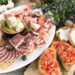 Degustazione salumi. ©Depositphotos