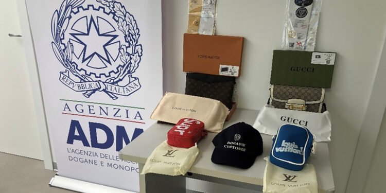 ADM, le borse sequestrate all'aeroporto di Alghero