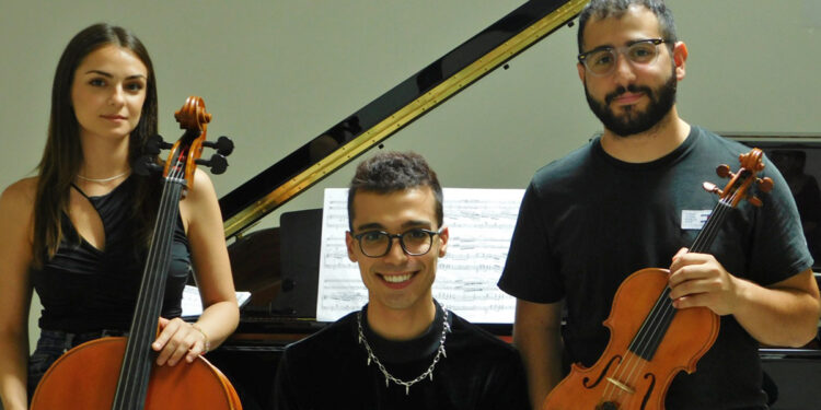 Trio Homónoia: Alessia Sassu, Francesco Miscera e Samuele Cossu