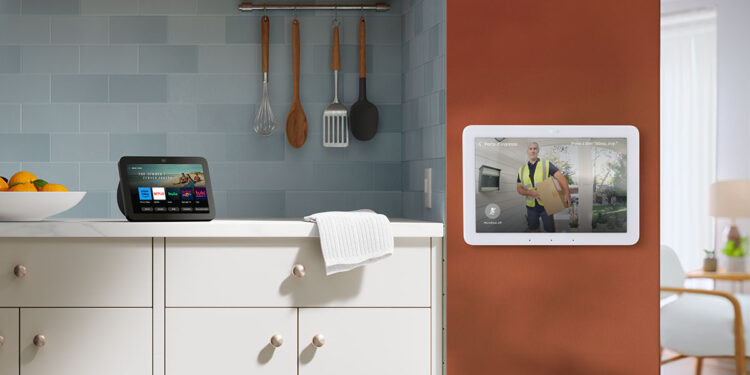 Amazon Echo Show 8 e Echo Hub