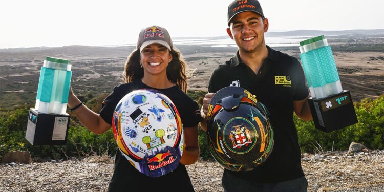 Cristina Gutierrez (ESP) e Fraser McConnell (JAM), X44 Vida Carbon Racing, festeggiano la vittoria del secondo Island X-Prix a Capo Teulada. ? Sam Bloxham | LAT Images