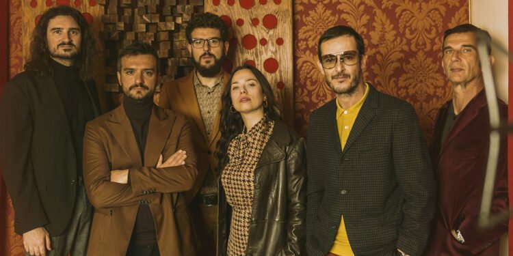 Dancefloor Stompers. ? Ernst Cabron Melis