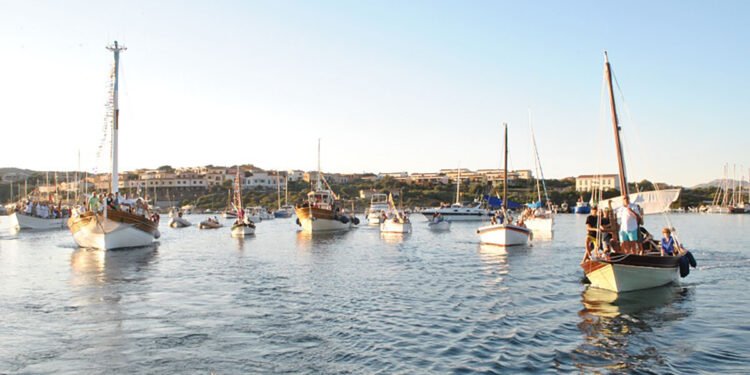 Festa della Beata Vergine della Difesa di Stintino - Un momento della processione a mare