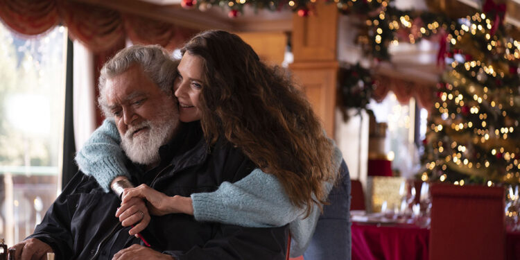 Diego Abatantuono e Carol Alt in una scena del film “Improvvisamente a Natale mi sposo”
