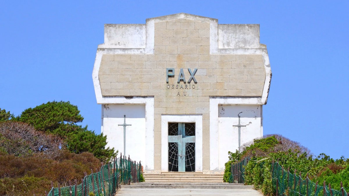 L'ossario austro-ungarico dell'Asinara. ? AdobeStock | Fusolino