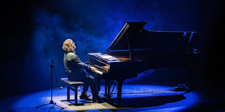 Remo Anzovino. ? Simone Di Luca