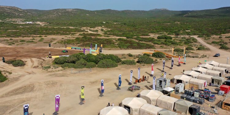 I paddock dell'Island X Prix