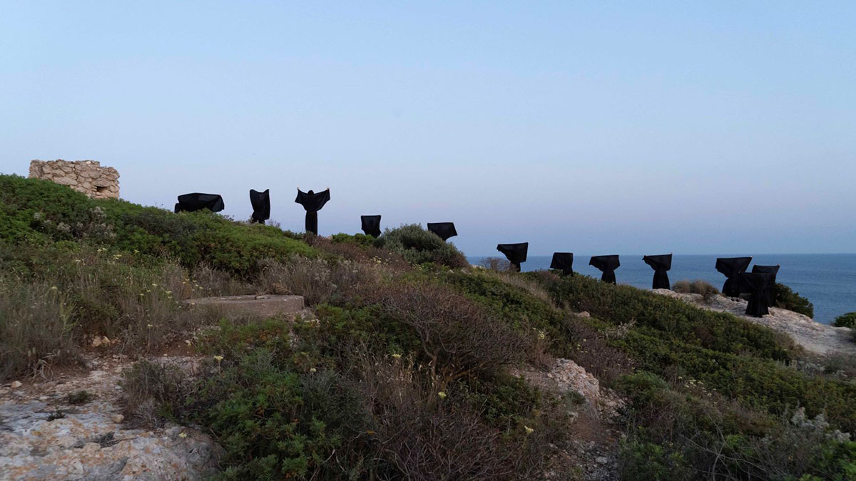 “The Last Lamentation” di Valentina Medda: al faro di Sant'Elia. ? Baratti e Sisinni